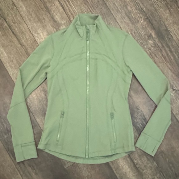 Lululemon Desert Olive Green Define Zip Up Athletic Running‎ Jacket Size 10 - Picture 2 of 4